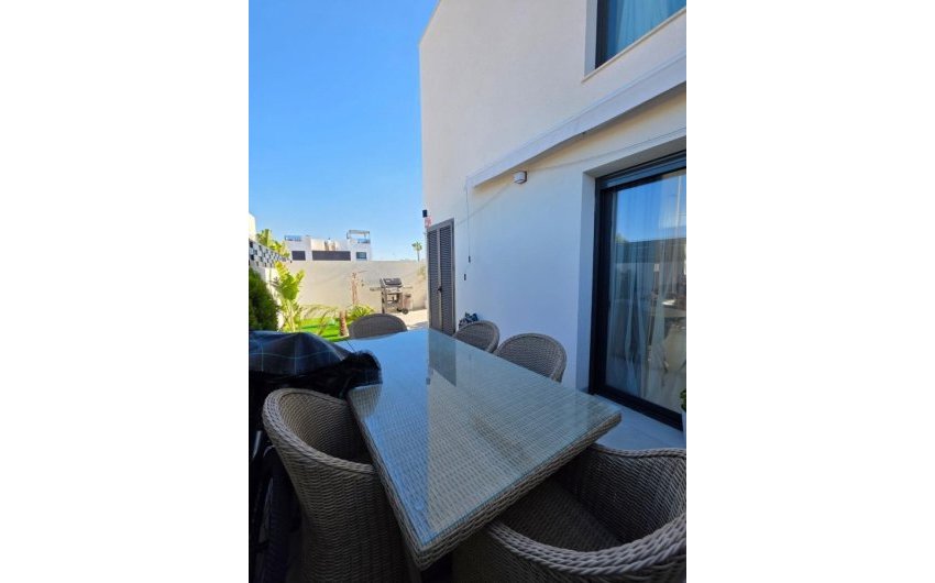 Herverkoop - Villa -
Benijofar