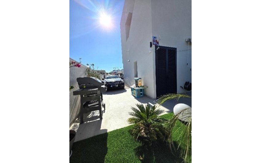 Herverkoop - Villa -
Benijofar