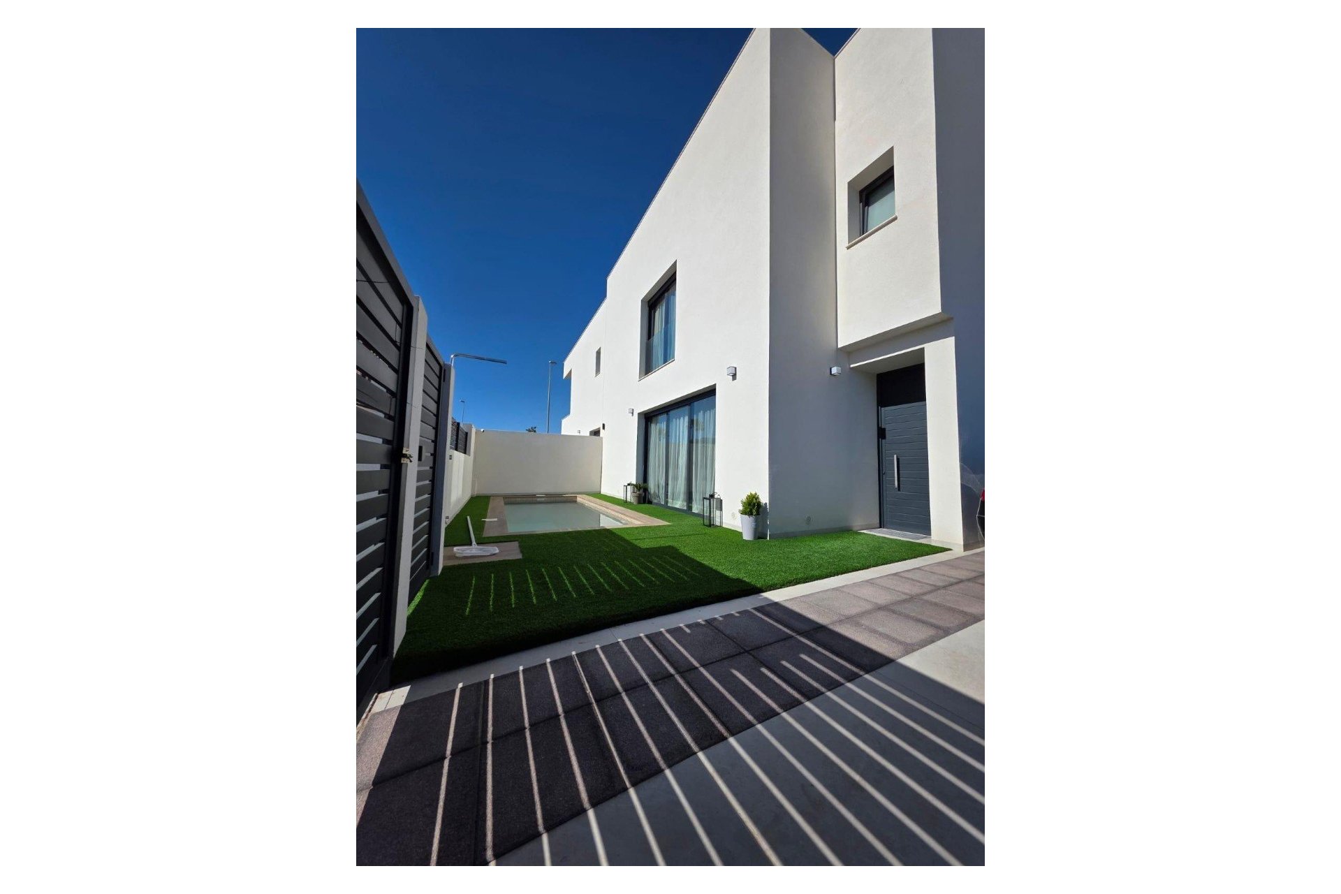 Herverkoop - Villa -
Benijofar