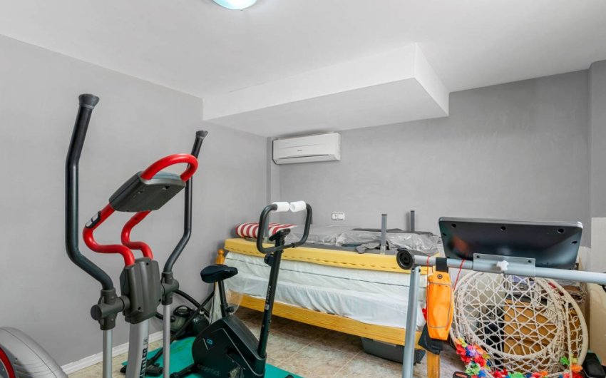 Herverkoop - Villa -
Benijofar