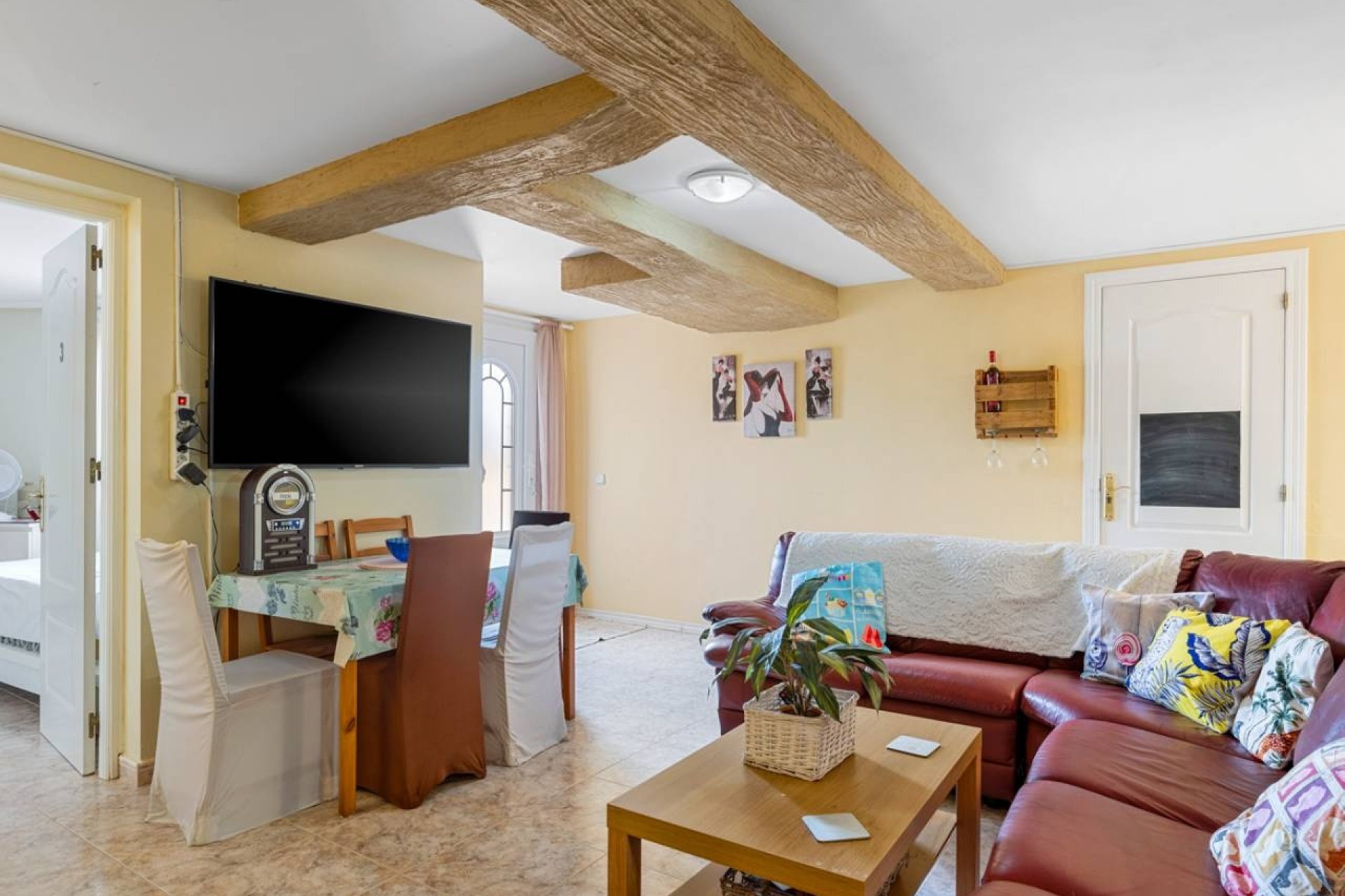 Herverkoop - Villa -
Benijofar