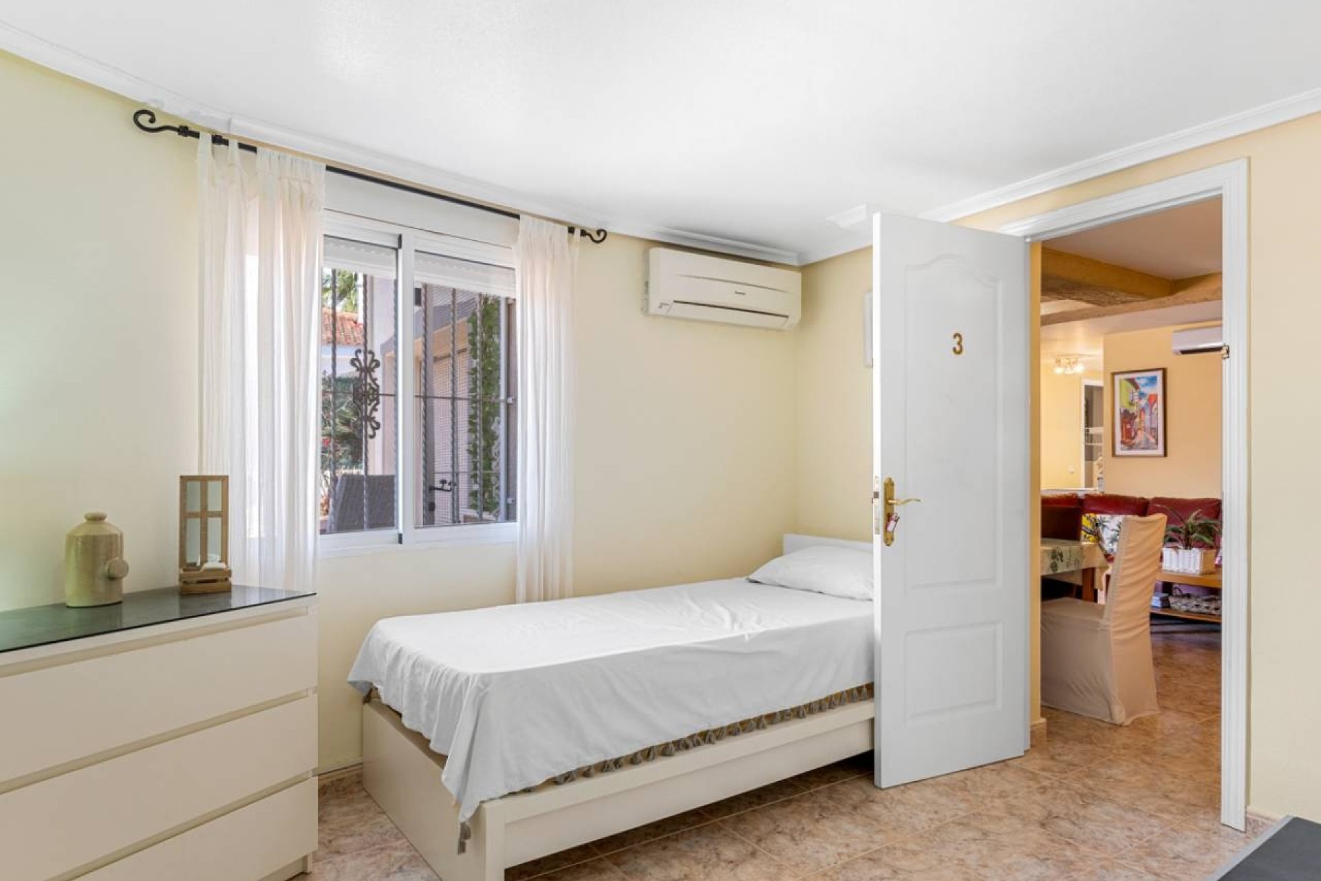 Herverkoop - Villa -
Benijofar