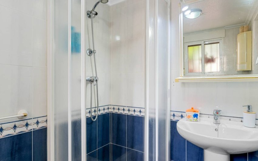 Herverkoop - Villa -
Benijofar