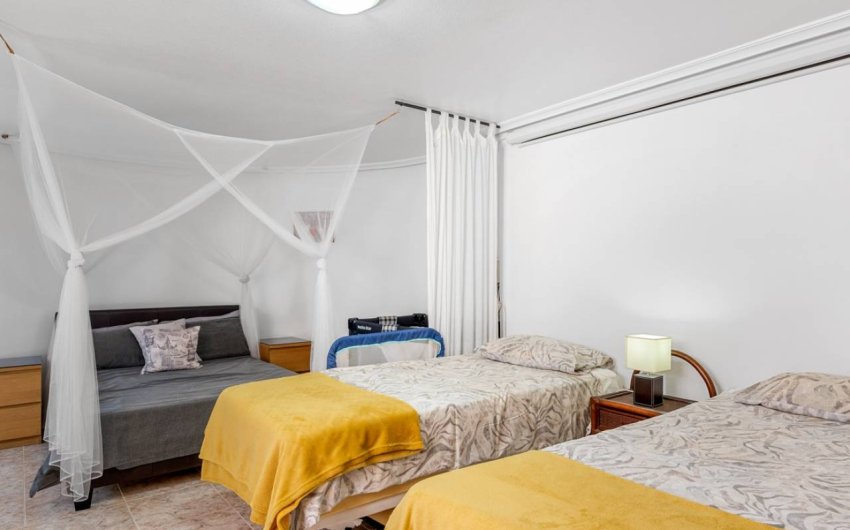 Herverkoop - Villa -
Benijofar