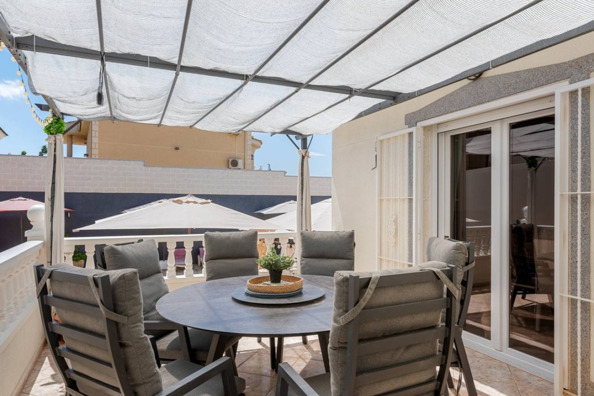 Herverkoop - Villa -
Benijofar