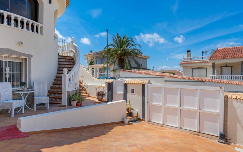 Herverkoop - Villa -
Benijofar