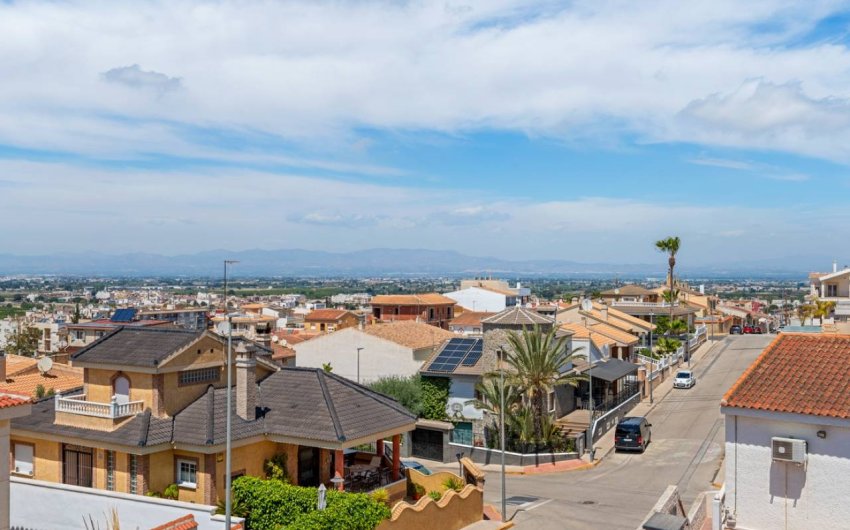 Herverkoop - Villa -
Benijofar