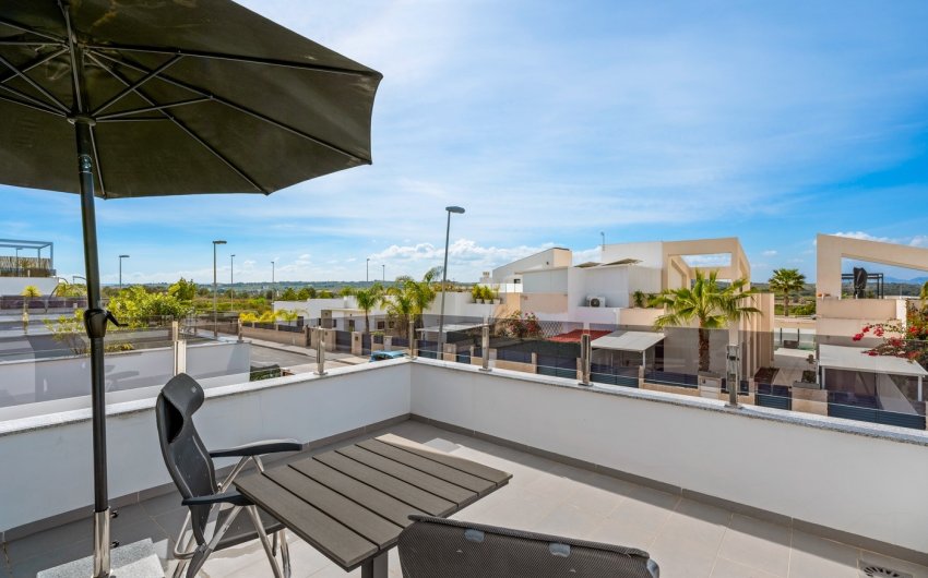 Herverkoop - Villa -
Benijofar