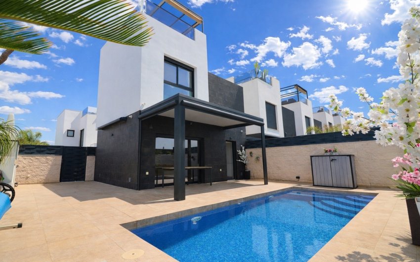 Herverkoop - Villa -
Benijofar