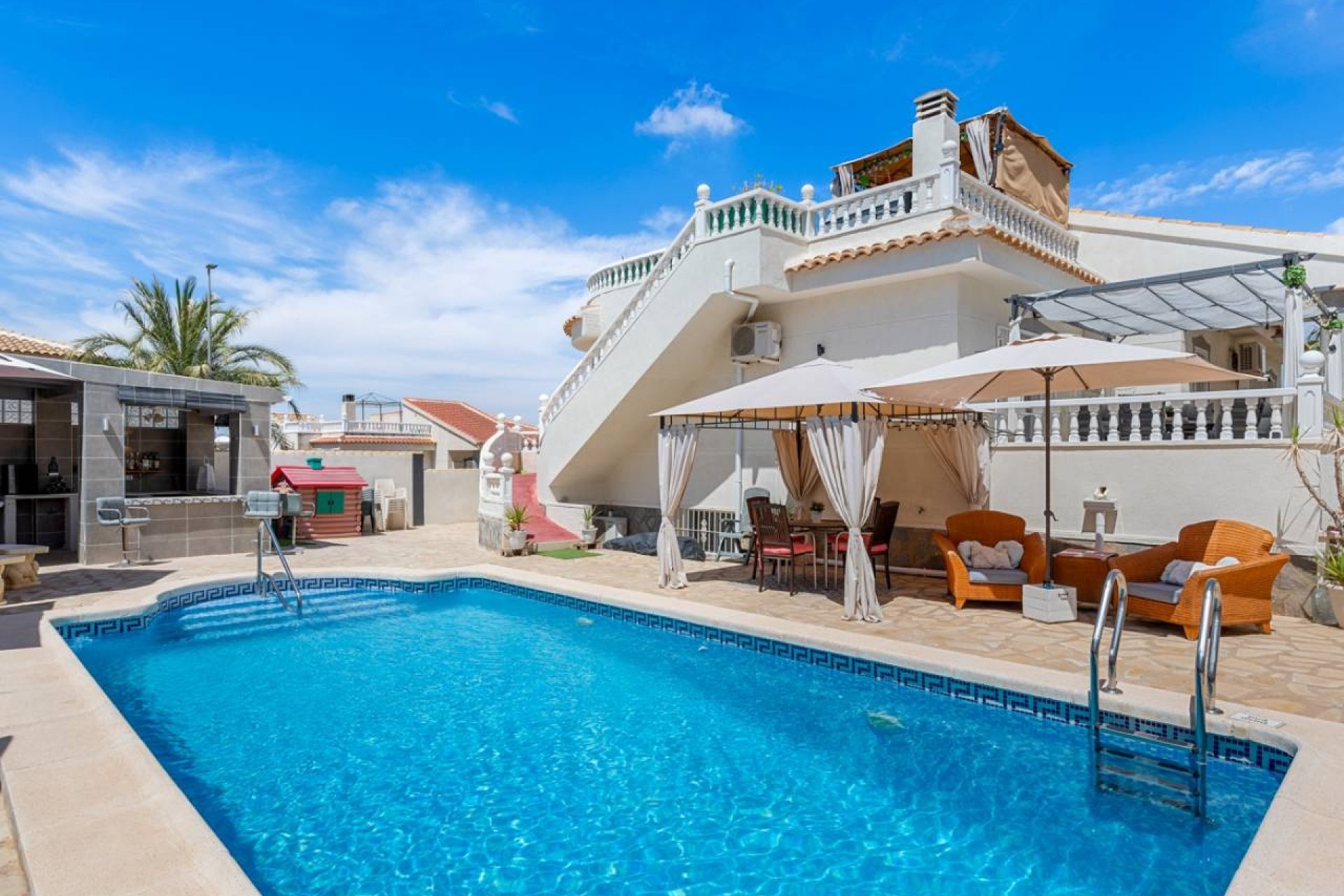 Herverkoop - Villa -
Benijofar