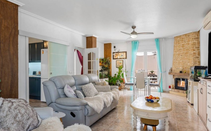 Herverkoop - Villa -
Benijofar