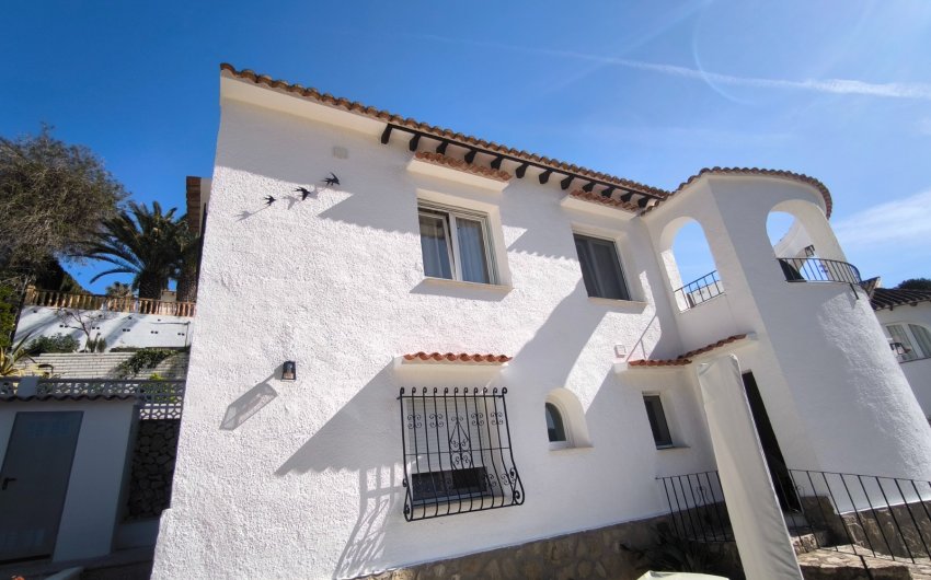 Herverkoop - Villa -
Benissa - La Fustera