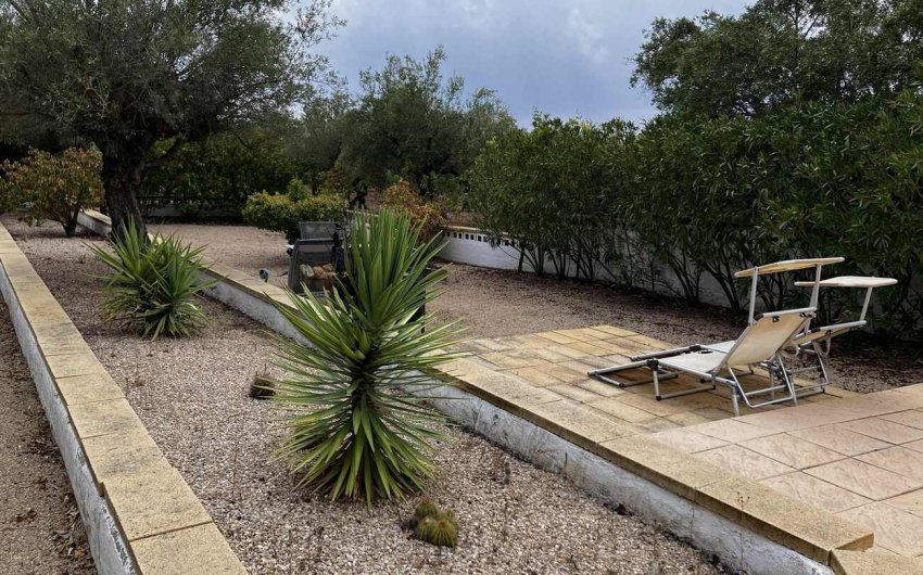 Herverkoop - Villa -
Biar - Costa Blanca