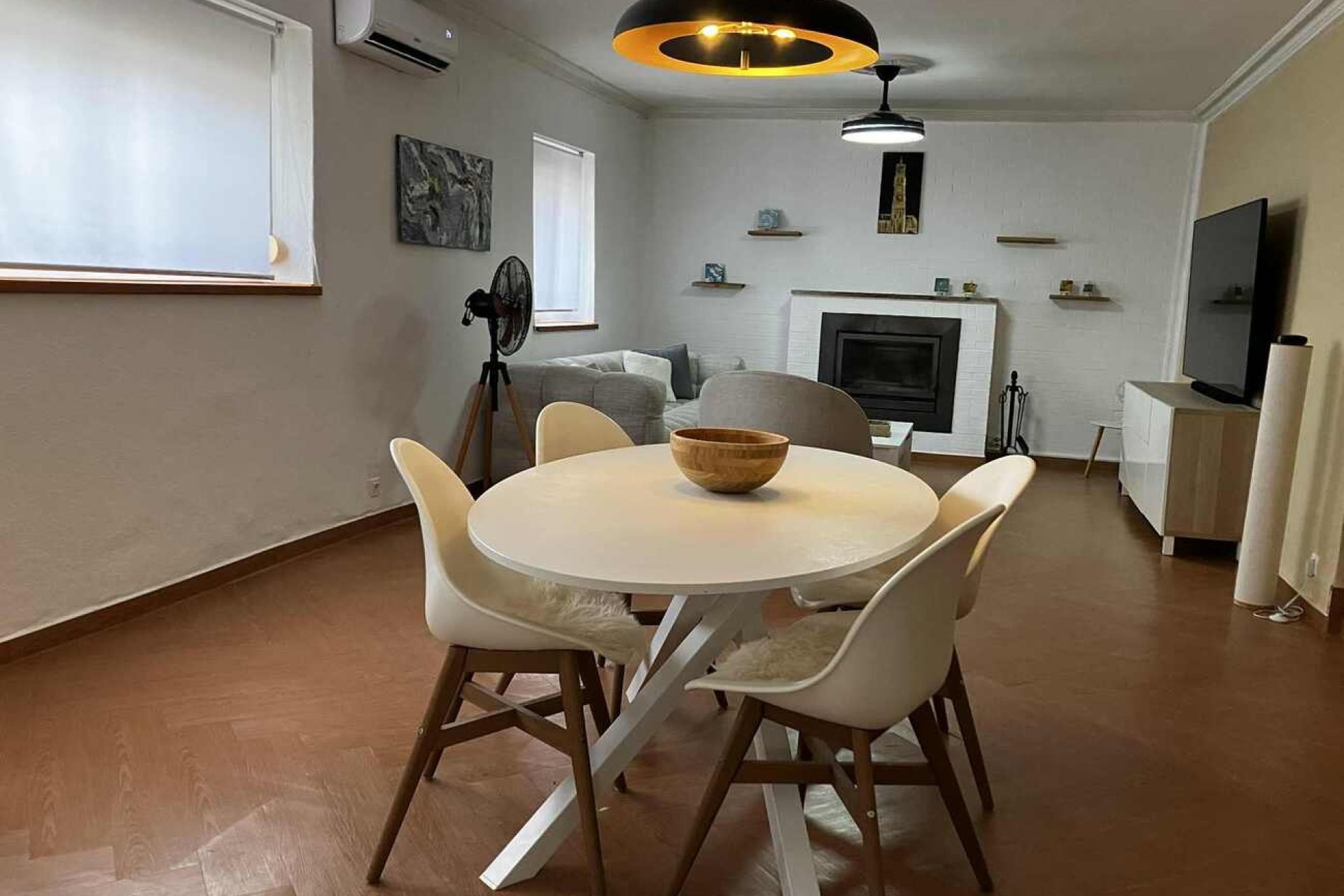 Herverkoop - Villa -
Biar - Costa Blanca