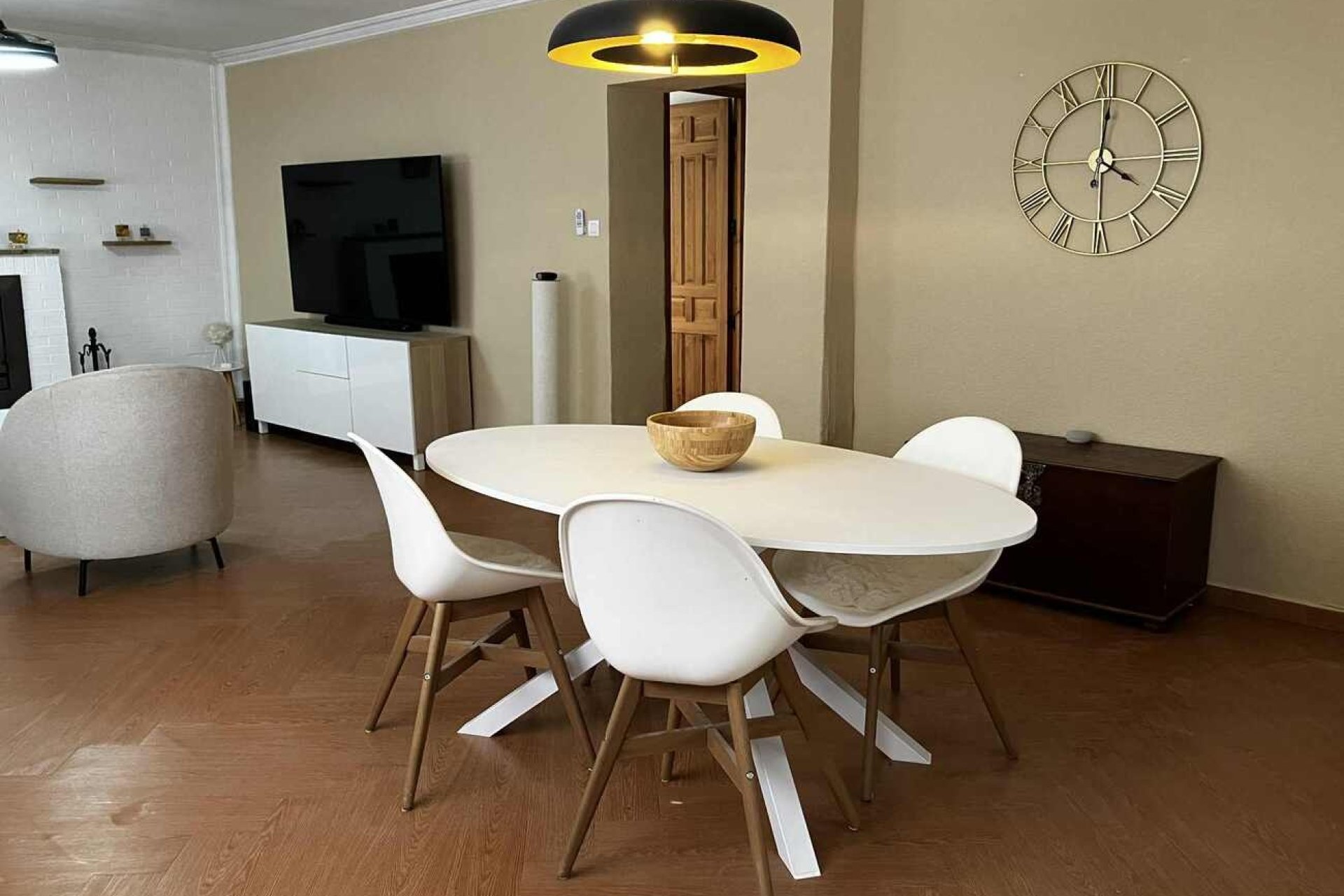 Herverkoop - Villa -
Biar - Costa Blanca