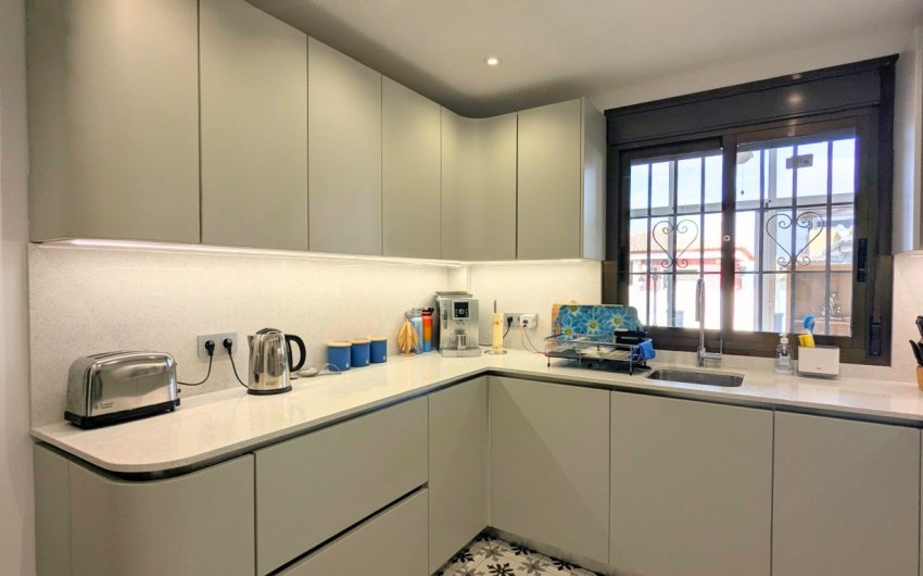 Herverkoop - Villa -
Bigastro - Inland