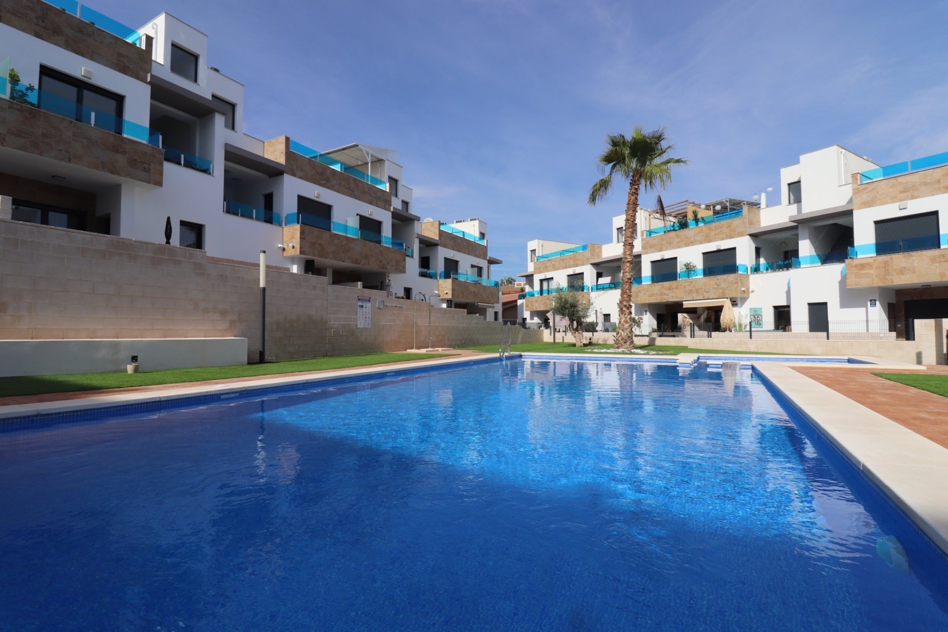 Herverkoop - Villa -
Bigastro