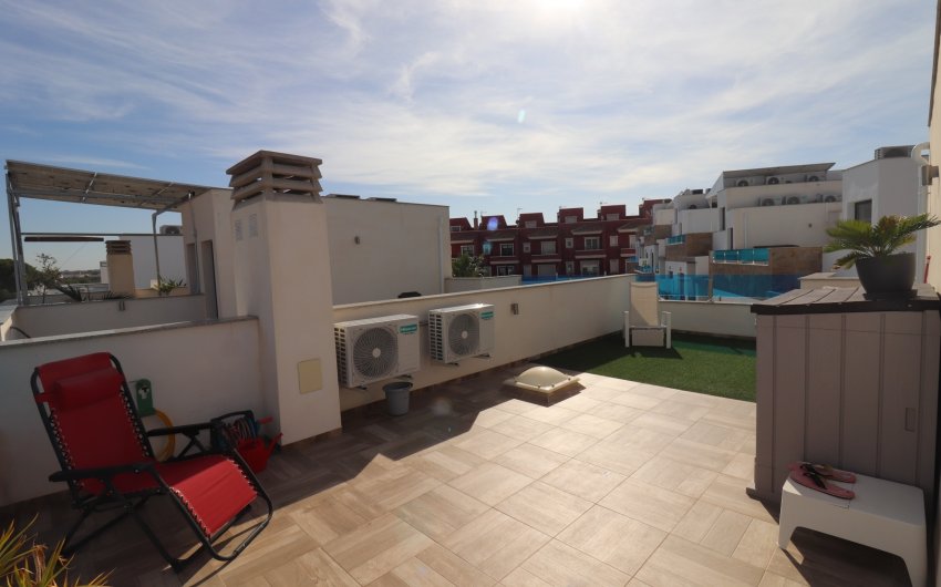 Herverkoop - Villa -
Bigastro