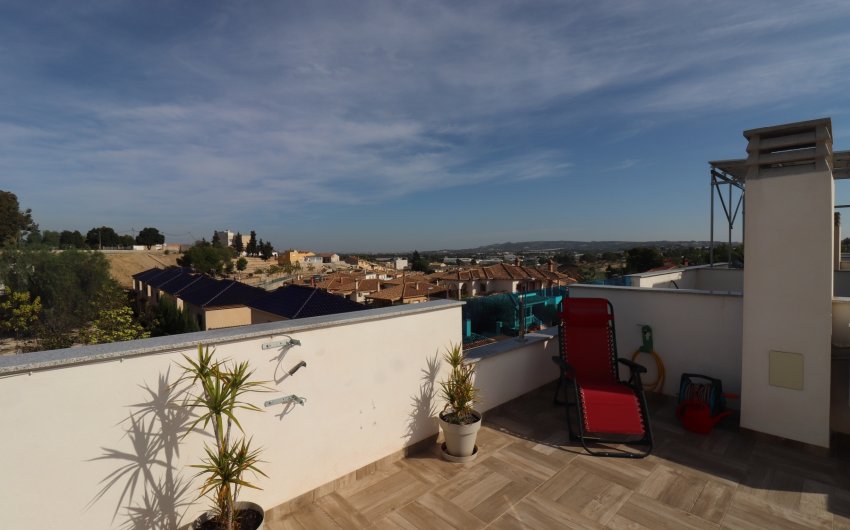 Herverkoop - Villa -
Bigastro