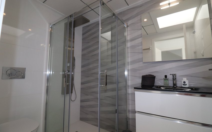 Herverkoop - Villa -
Bigastro