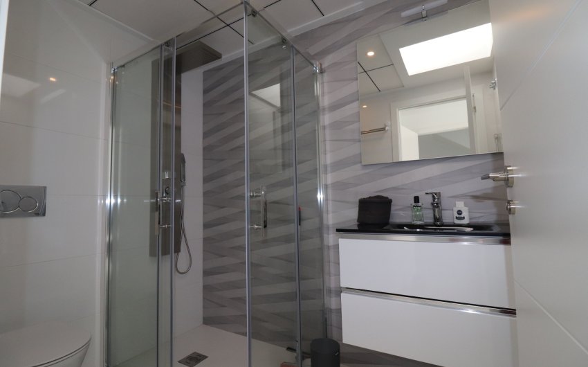 Herverkoop - Villa -
Bigastro