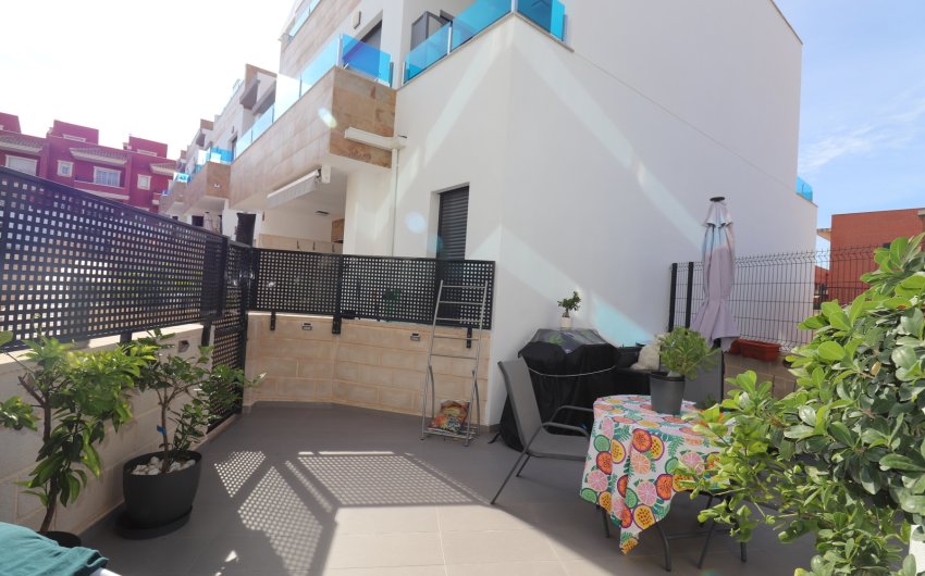 Herverkoop - Villa -
Bigastro