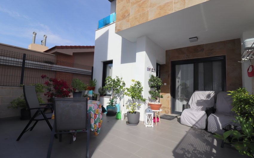 Herverkoop - Villa -
Bigastro