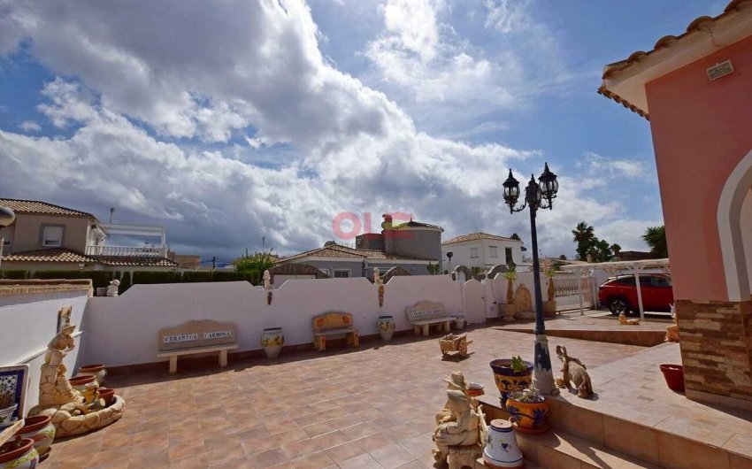 Herverkoop - Villa -
Cabo Roig - Costa Blanca