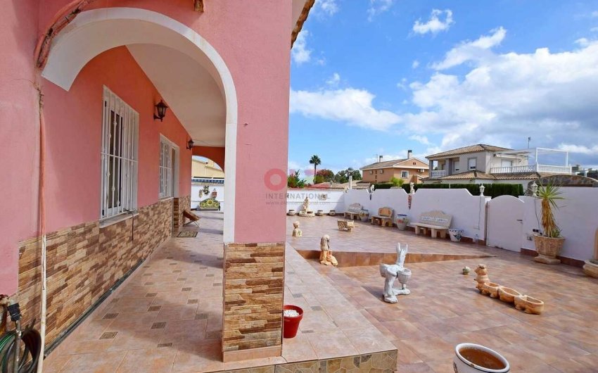 Herverkoop - Villa -
Cabo Roig - Costa Blanca
