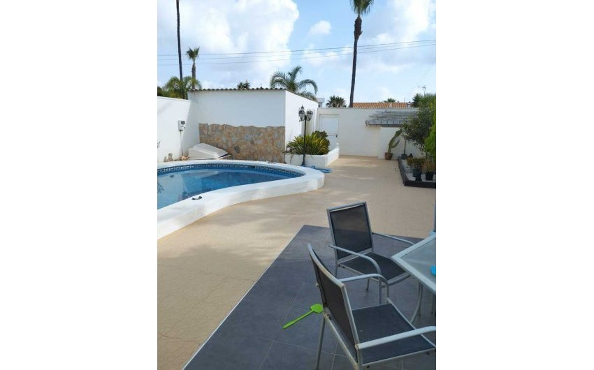 Herverkoop - Villa -
Cabo Roig - Costa Blanca