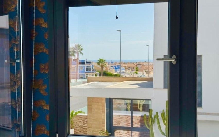 Herverkoop - Villa -
Cabo Roig - Costa Blanca