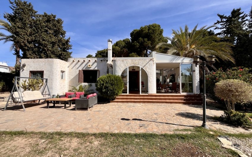 Herverkoop - Villa -
Cabo Roig - Costa Blanca
