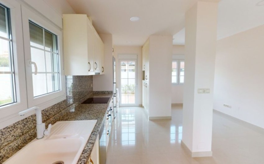 Herverkoop - Villa -
Cabo Roig - Costa Blanca