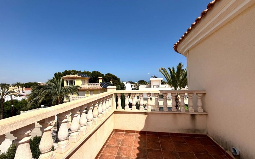 Herverkoop - Villa -
Cabo Roig - Costa Blanca
