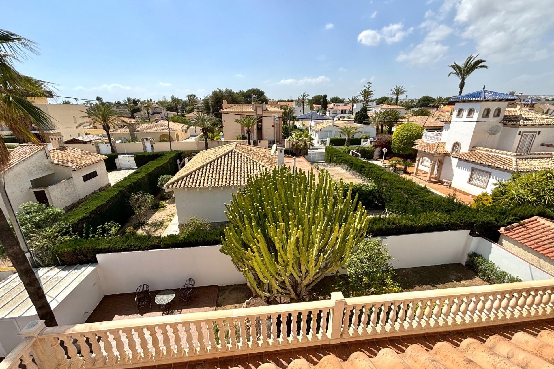 Herverkoop - Villa -
Cabo Roig - Costa Blanca