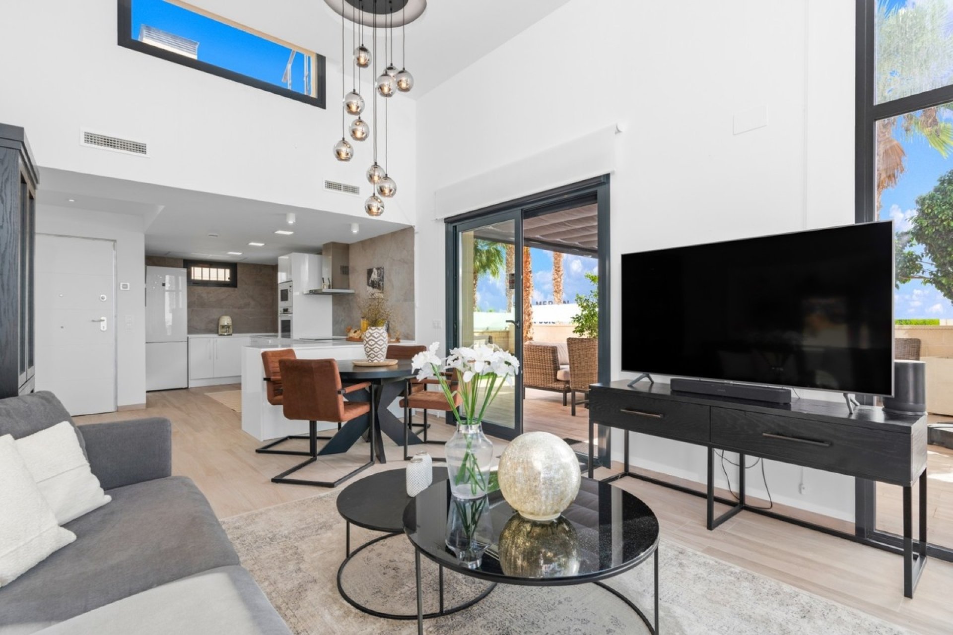 Herverkoop - Villa -
Cabo Roig - Costa Blanca