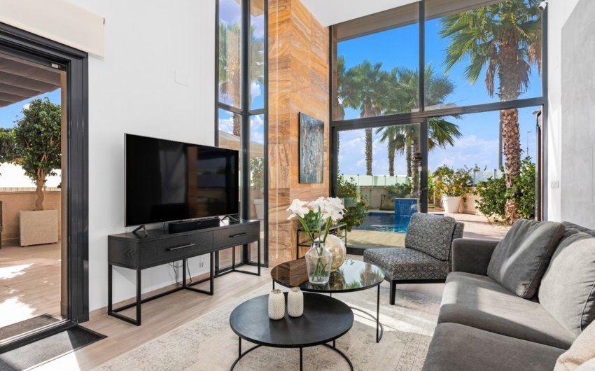 Herverkoop - Villa -
Cabo Roig - Costa Blanca