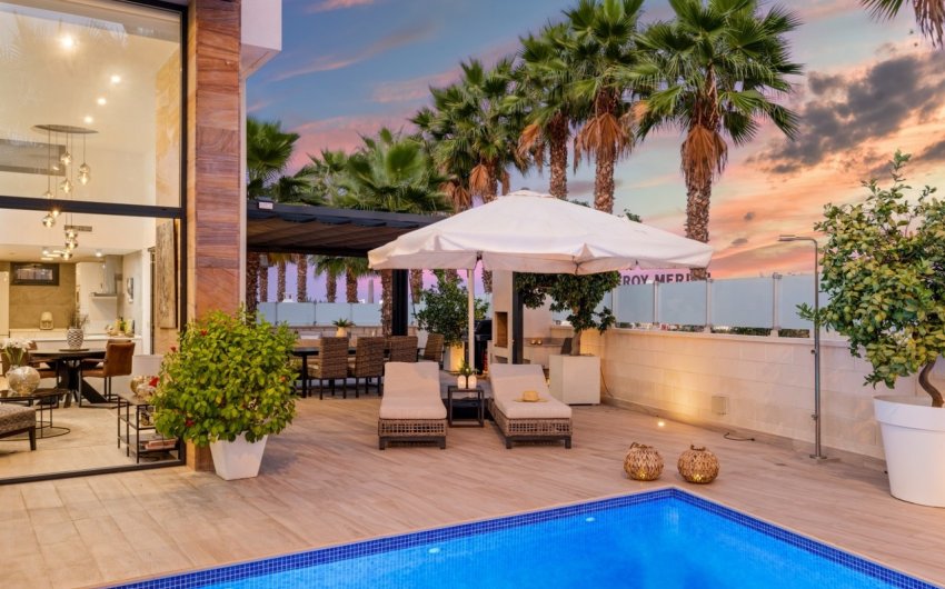 Herverkoop - Villa -
Cabo Roig - Costa Blanca