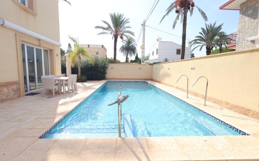 Herverkoop - Villa -
Cabo Roig - Costa Blanca