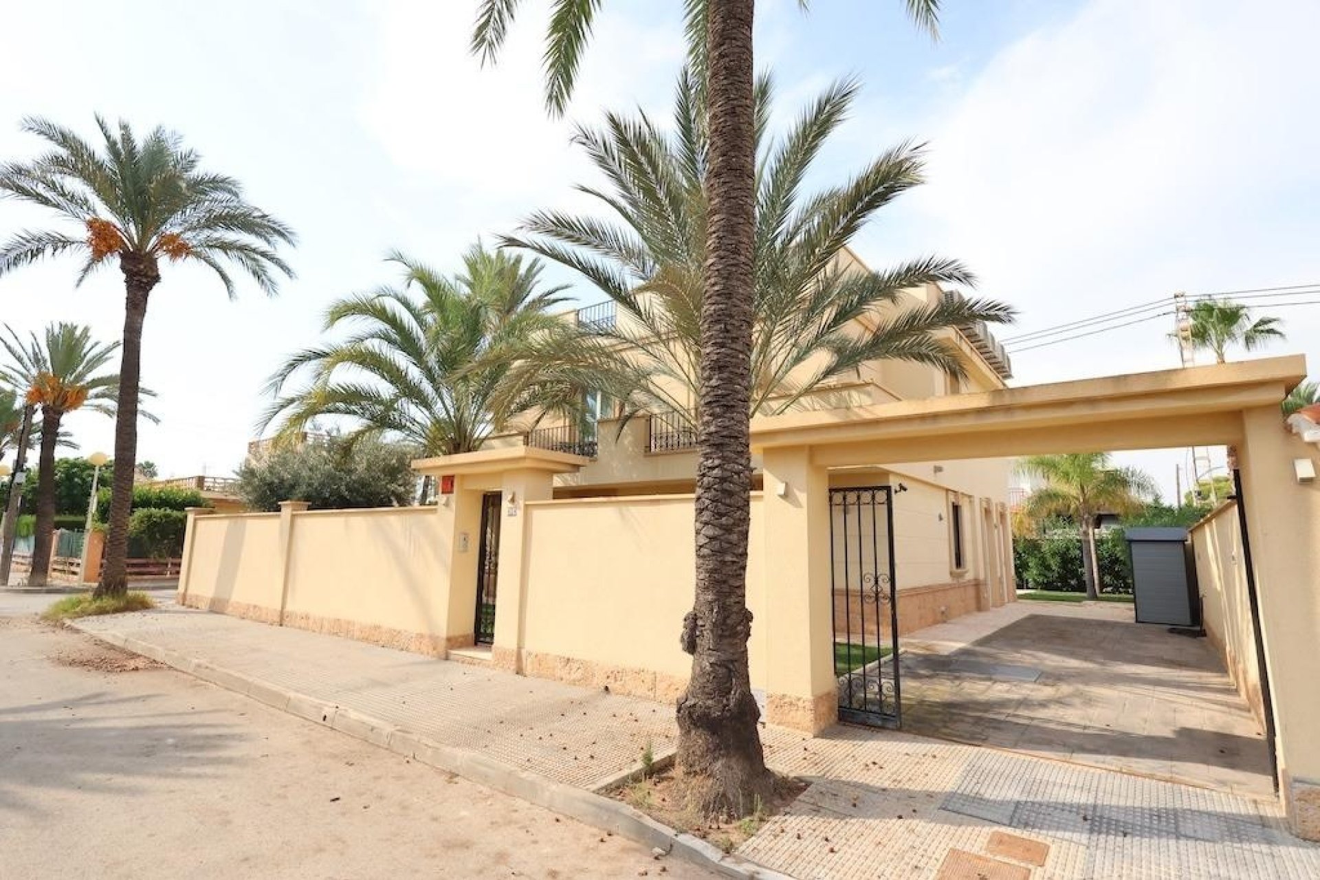 Herverkoop - Villa -
Cabo Roig - Costa Blanca