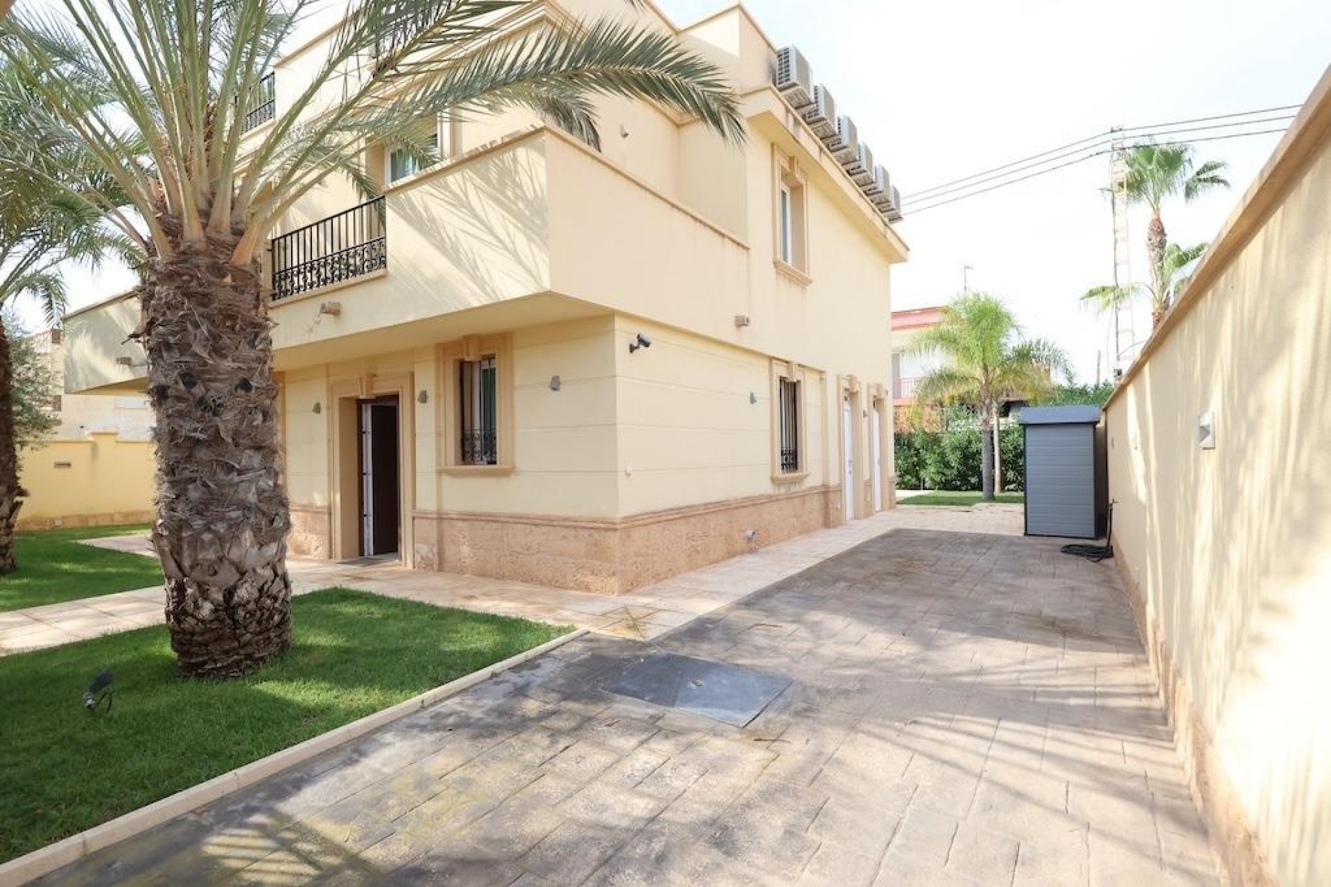 Herverkoop - Villa -
Cabo Roig - Costa Blanca