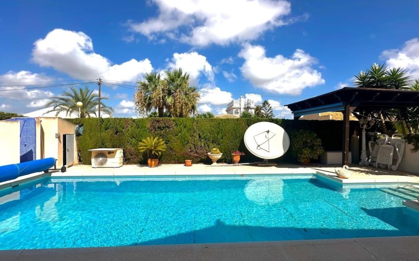 Herverkoop - Villa -
Cabo Roig - Costa Blanca