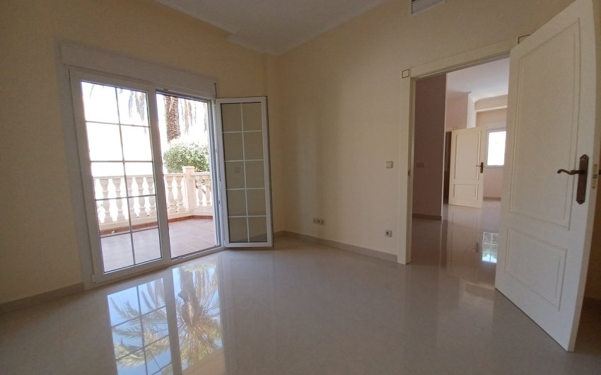 Herverkoop - Villa -
Cabo Roig - Costa Blanca