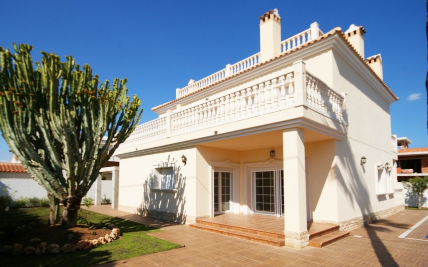 Herverkoop - Villa -
Cabo Roig - Costa Blanca