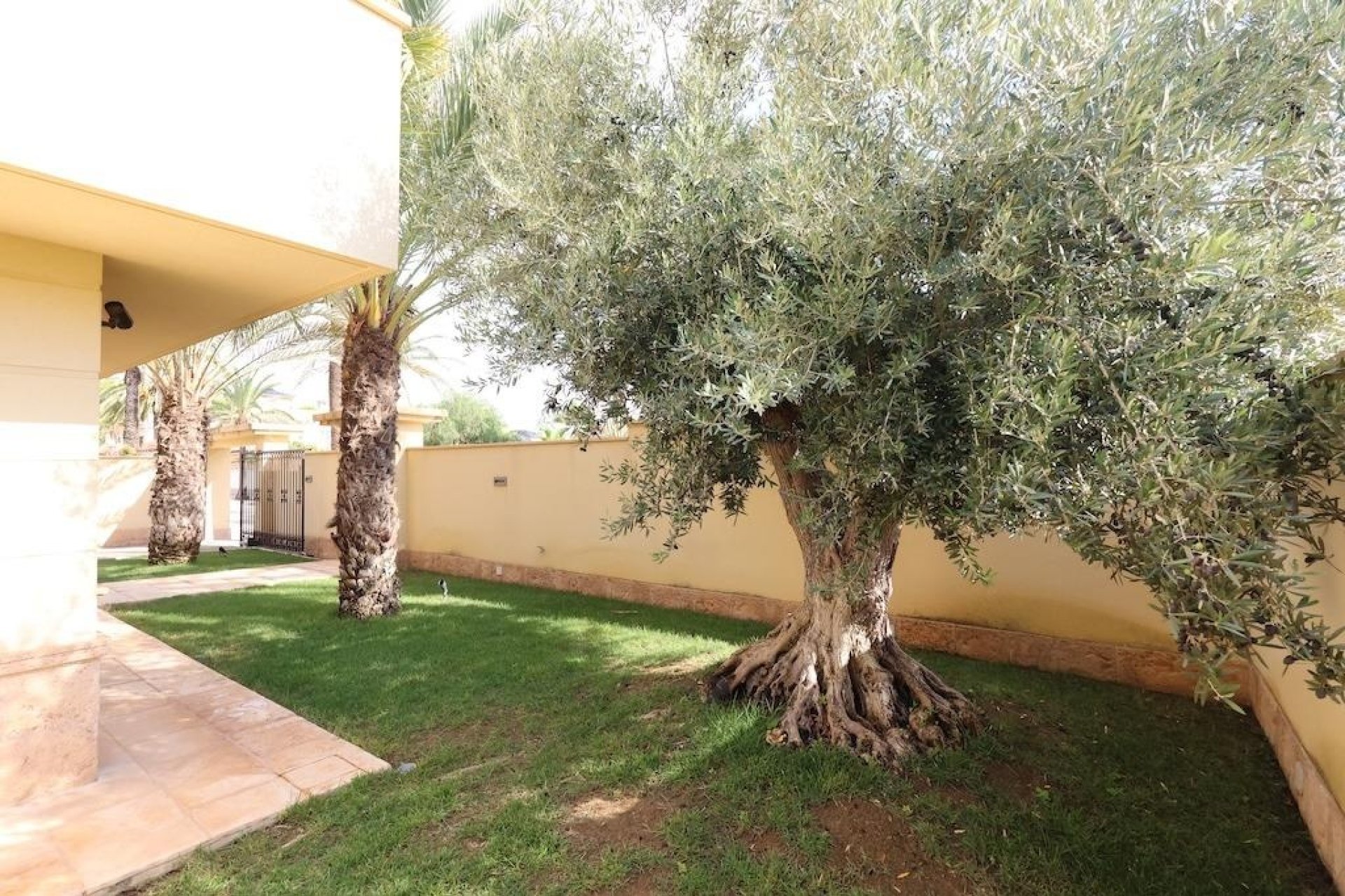 Herverkoop - Villa -
Cabo Roig - Costa Blanca