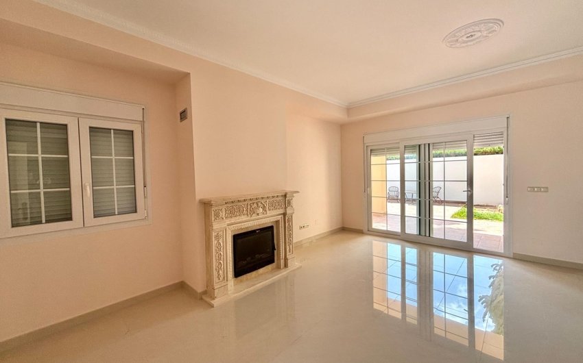Herverkoop - Villa -
Cabo Roig - Costa Blanca