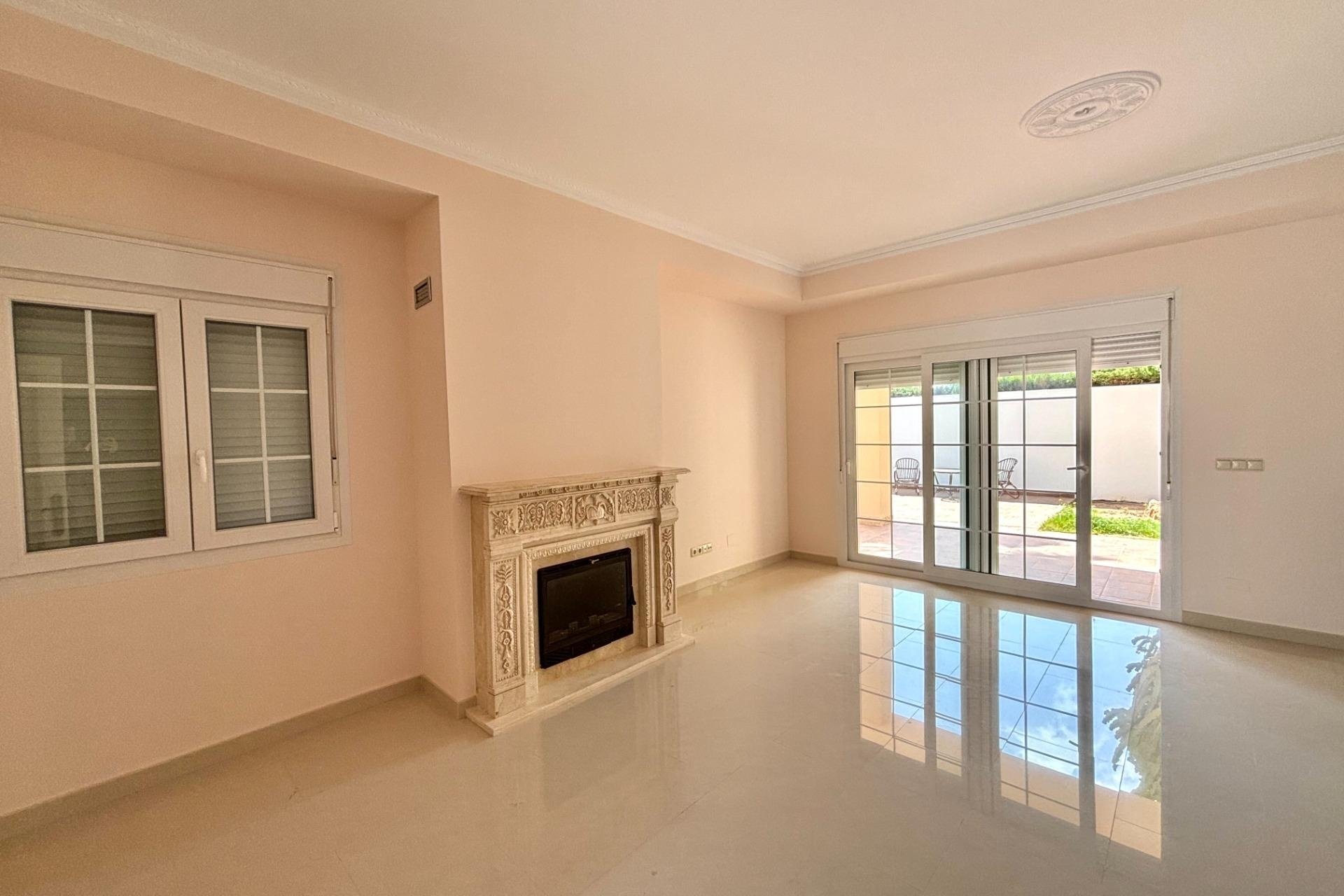 Herverkoop - Villa -
Cabo Roig - Costa Blanca
