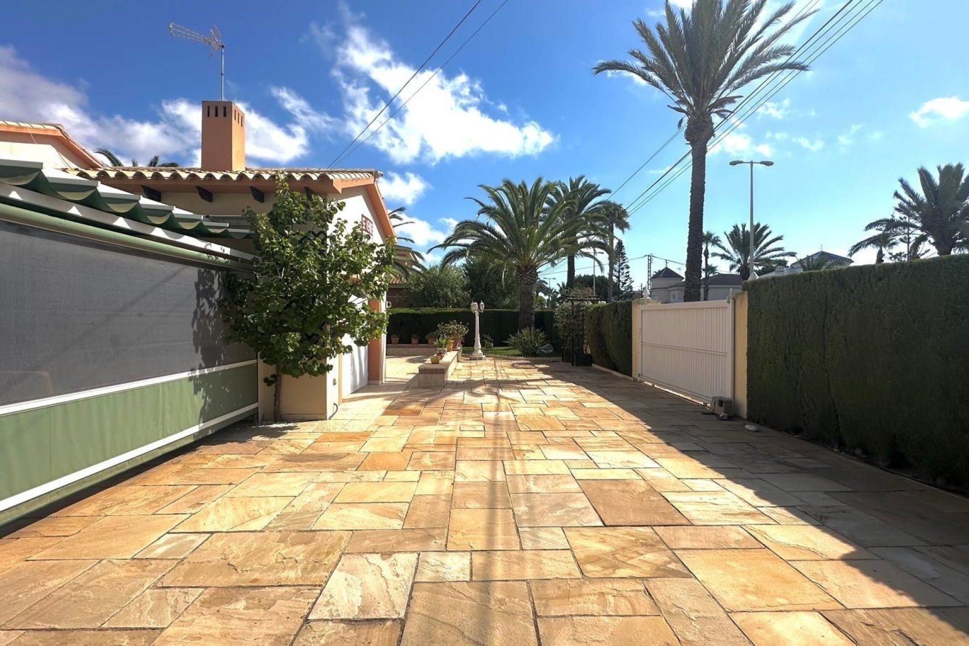 Herverkoop - Villa -
Cabo Roig - Costa Blanca