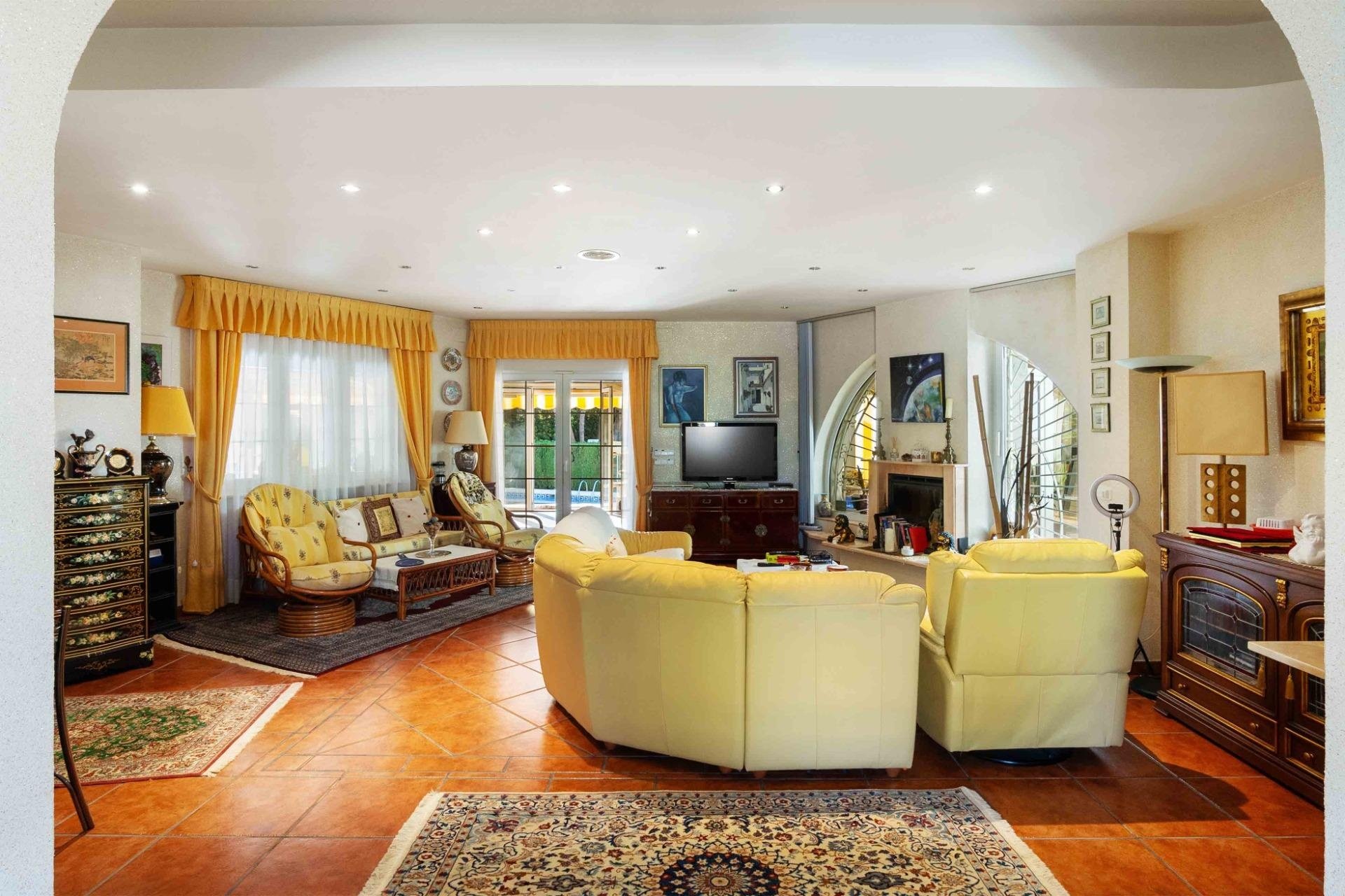 Herverkoop - Villa -
Cabo Roig - Muy Cerca De La Playa