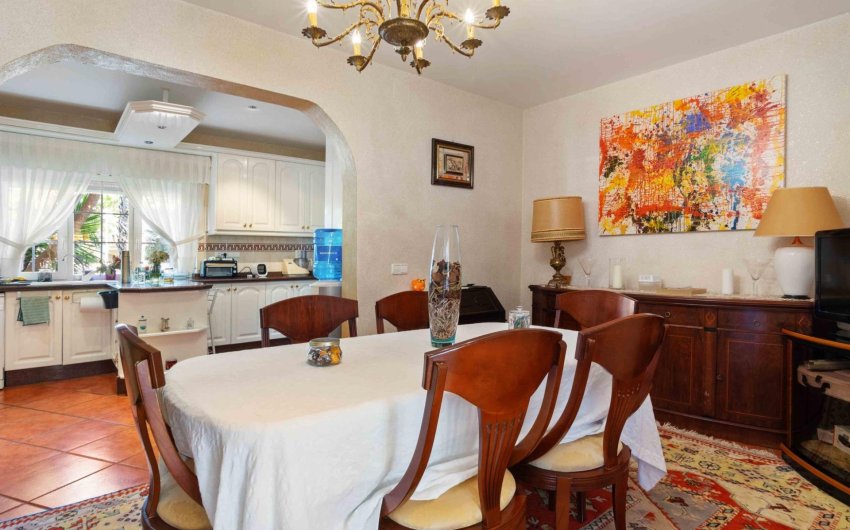 Herverkoop - Villa -
Cabo Roig - Muy Cerca De La Playa